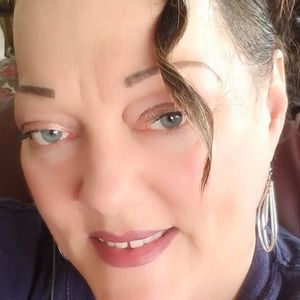 Meet your Posher, Annette